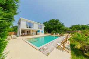 The Rock Stars Villa with Private Pool and Beach