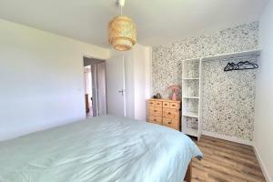 Maisons de vacances Beautiful 3 bedroom house close to the sea : photos des chambres