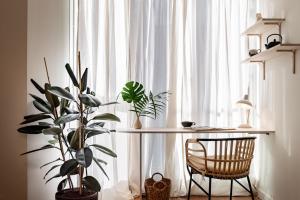 Java - 3 bedroom and shared pool in Almagro