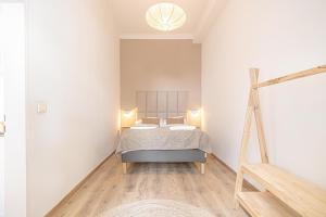 Lovely 1BR & 1LR Apt for 5P in the Heart of Vienna