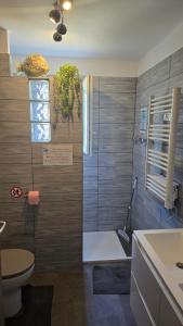 B&B / Chambres d'hotes EntreLac&Ocean3 - entree et terrasse privee : photos des chambres