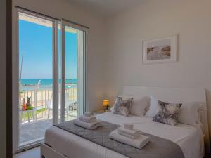 Fronte Mare con Parcheggio by Host Hero