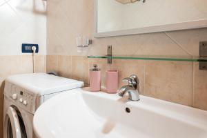 Via Cagliari 1480 img17