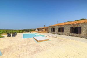 Two-Bedroom Apartment with Pool View