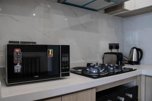 Stylish 1 Bed with Gym and Pool in Kilimani and Lavington