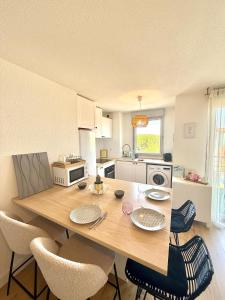 Appartements T2 Moderne - Parking - St-Martin-du-Touch : photos des chambres