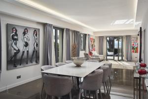 FRGK "Villa Maria Croisette Luxury Cannes Villa near Beach Ultra-Fast Wi-Fi"
