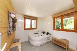 Chalets Chalet le Boulonnais, 10p avec sauna et balneo : photos des chambres