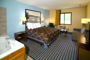 King Studio Suite - Non-Smoking room in Super 8 by Wyndham Red Wing