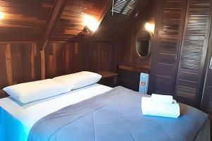 Cabana Alemã Rustica com pátio