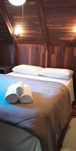 Cabana Alemã Rustica com pátio