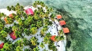 Disfruta de una noche en una pequeña isla de Guna Yala Guanidub