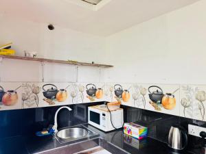 lagoon Villa and Restaurant