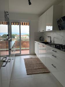 Appartements 3 pieces Antibes, clim, vue mer, piscine et parc : photos des chambres