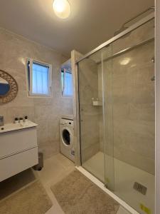 Appartements 3 pieces Antibes, clim, vue mer, piscine et parc : photos des chambres