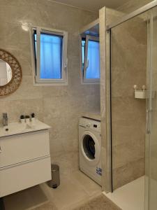 Appartements 3 pieces Antibes, clim, vue mer, piscine et parc : photos des chambres