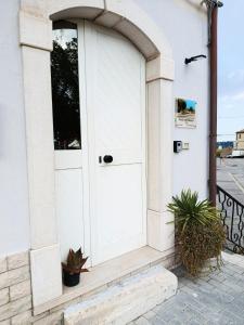 PIAZZA SANTANGELO - Home -