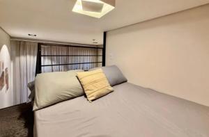 Studio Incrível com mezanino no Brooklin