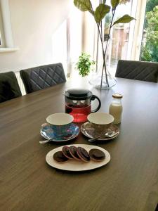 Shangri-La Large Family Townhouse free carpark