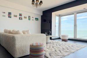 JAMES 15 - groovy design apartment with Knokke le Zoute sea view