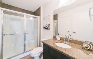City View 2 King Suites Floor-to-Ceiling Views