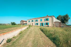 B&B / Chambres d'hotes Chambres et table d'hotes - Les Jardins de la Longagne : photos des chambres