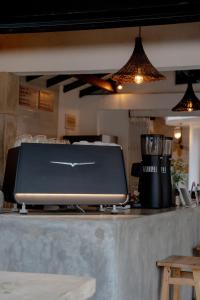 Una Beach Hotel & OLU Cafe