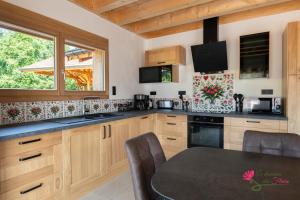 Le Domaine des Fleurs - Chalet Le Coeur de Marie