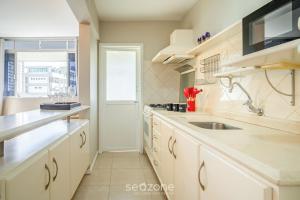 Apto 2 Quartos no Centro de Floripa JFM0101