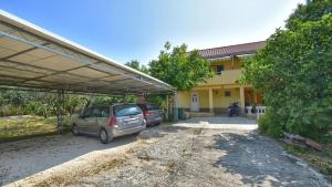 Charming Apartment in Slatine with Sea View – 45 m²