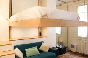 Appartements Charming bright studio in Clichy : photos des chambres