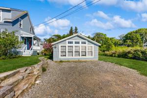 Tranquil Ocean Retreat