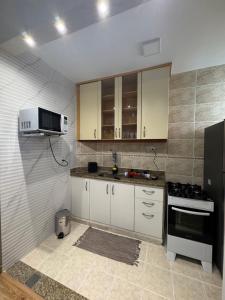 Suíte com Jacuzzi 2 Quartos e Praia GB58-604