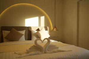 Baan Sabai Pattaya beachfront pool resort villa