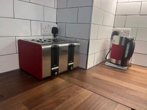 2 bedroom deluxe Galway city centre location location Free parking