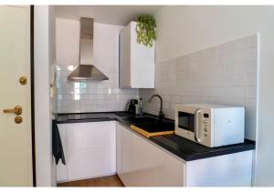 Spiral-Loft, Santo Apartment