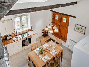 2 Bed in Ross-on-Wye 95082
