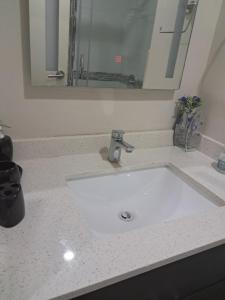 Apt 202 Fancy place with ocean view