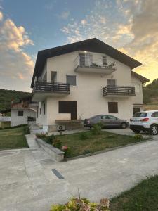Apartma Tara