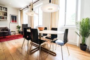 2BR Flat for 6 Guests near Hyde Park and 4 Min Walk to Paddington Station