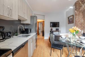 3BDR Penthouse, Rooftop and BBQ in Crescent