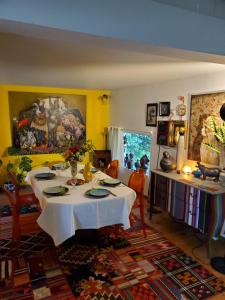 Artists house for rent