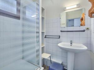 Appartements T1 bis avec WiFi, terrasse, proche Thermes - FR-1-841-59 : photos des chambres