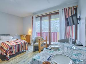 Studio confortable 2 personnes, proche des thermes, avec Wifi et parking - FR-1-841-59