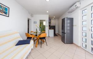 Awesome Apartment In Lukovo Sugarje