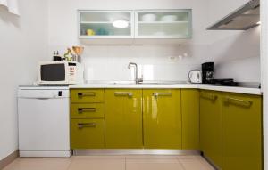 Nice Apartment In Lukovo Sugarje