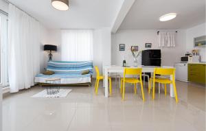 Nice Apartment In Lukovo Sugarje