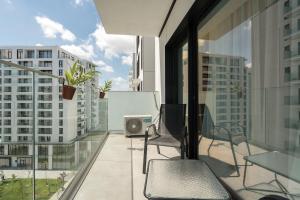 Ace of Hearts 1 BR APARTMENT,Parking, Fast wi-fi in One Cotroceni