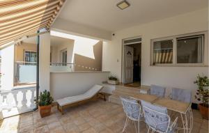 Nice Apartment In Kampor With Wifi