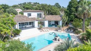 JAMES FCD42 - charming arty villa with pool between Gassin and Saint Tropez